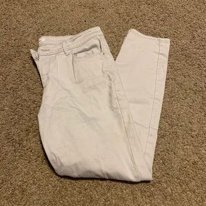 Light gray kensie jeans